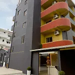 Hotel Kurti 3*