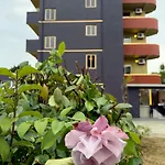 Hotel Kurti 3*