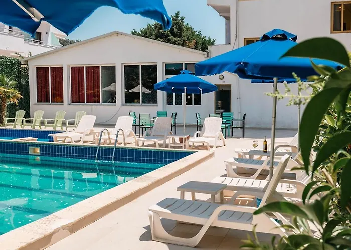 Kurti Hotel Golem (Tirana)