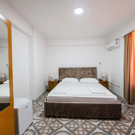 Kurti Hotel 3*