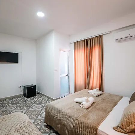Hotel Kurti