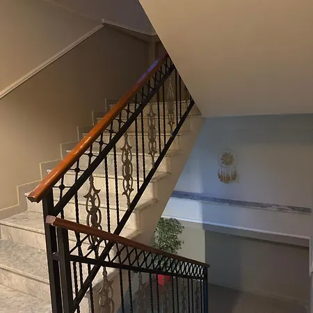Kurti Hotel 3*